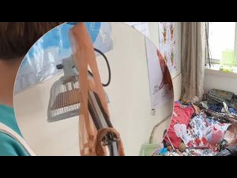 美女房东心软收留老人，却不成想是引狼入室，自从他搬来之后，合租女生的贴身衣物经常不翼而飞，朋友们，这可真是坏人变老了啊！#计时工牌油污净 #厨房重油污 #家政 #重油污