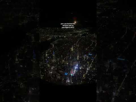 Flying over New York at night ✈️ ✨🗽