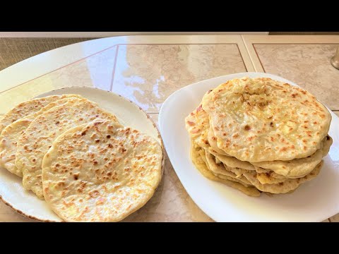 На сухой сковороде классные лепешки с начинкой. Вкусно, легко и просто.
