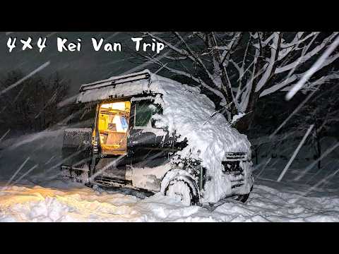 Surviving Heavy Snow in a Kei Van Converted into a Warm Little Room