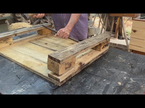 Easy DIY Ideas From Wooden Pallets // How To Make A Relaxing Garden Chair