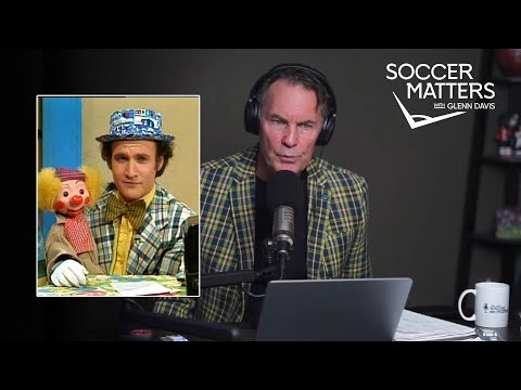 Glenn Davis remembers Uncle Floyd, David Bowie song 'Slip Away'