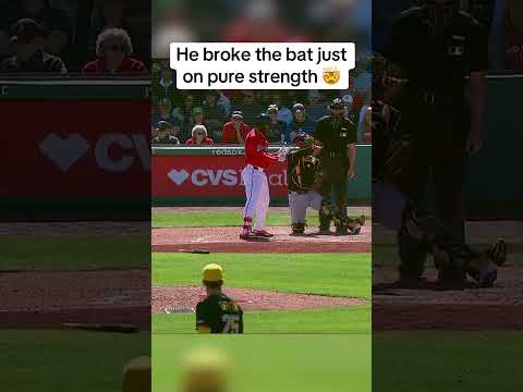 He check swung so hard he snapped the bat in half 😱 (via @MLB, @NESN)