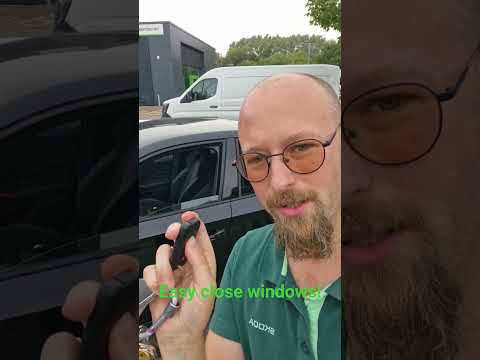Easily close your windows if you or your passenger forget #skoda #simply clever @DavesellsŠkodas