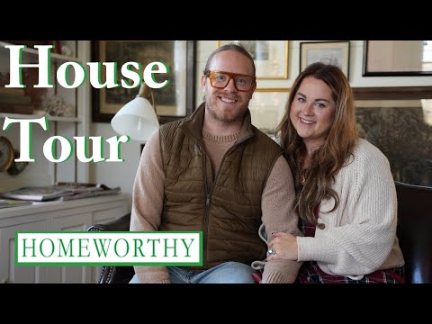 CHRISTMAS HOME TOUR | A Cape Cod Home Decorated for the Holidays