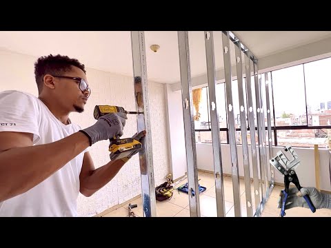 Hacer falsa pared en casa sin dañar el piso de cerámica usando paneles de yeso y estructura de acero