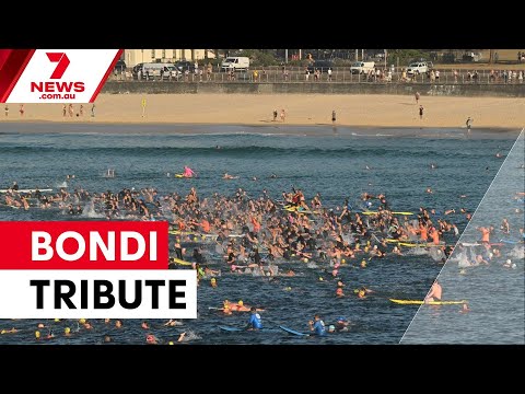 Bondi community unites in paddle out tribute | 7NEWS