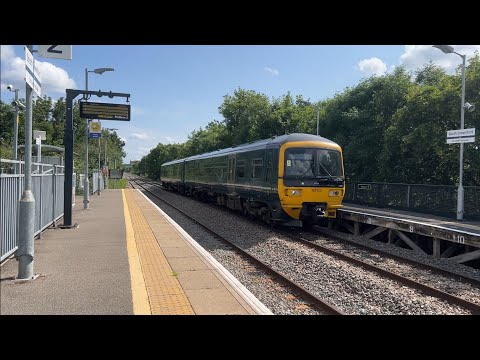 What's the difference between a halt and a station?