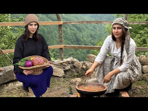 "Yaghlama" is a traditional, rustic dish made with oven-baked bread and minced meat!