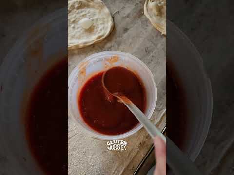 Pizza time at La Resistance Boulangerie! 🍕