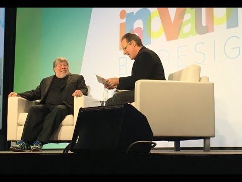 5 Tips for Moderating a Fantastic Fireside Chat