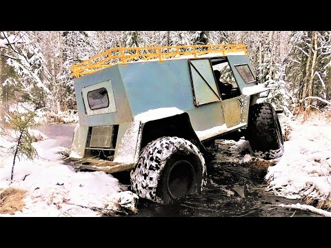 КУЗНЯ 1937 ГОДА! НАШЕЛ НАКОВАЛЬНЮ, ЩИПЦЫ КУЗНЕЦА, СТАРЫЕ ДВЕРЦЫ! СТАРИННАЯ КУЗНЯ ПО СРЕДИ ТАЙГИ...