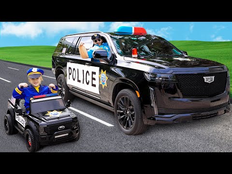 Chris cưỡi xe cảnh sát đồ chơi - Truyện thiếu nhi về hành vi tốt và các quy tắc