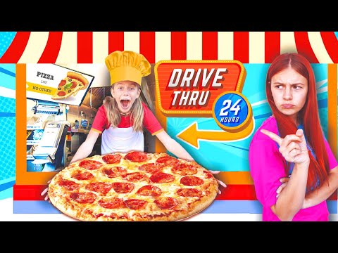 Buying ReAl PiZza And Getting It Wrong Pretend Play Drive Thru!