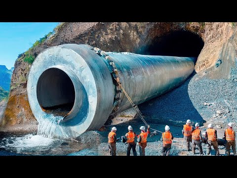 Вот Почему Австралия Не Дает Миллиардам Литров Воды Стекать с Вершины Горы