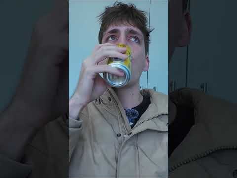 Better than Solo? Trying Kirks Lemon Squash! #food #australia