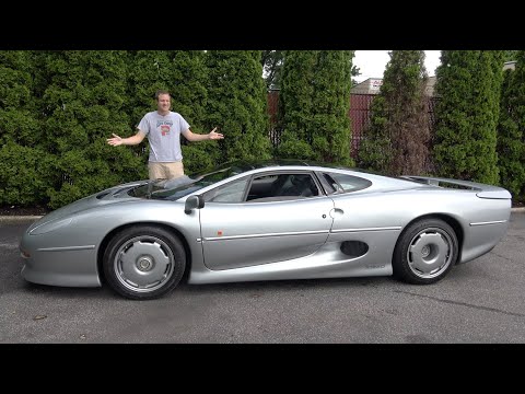 Here's Why the Jaguar XJ220 Is the Craziest 1990s Supercar