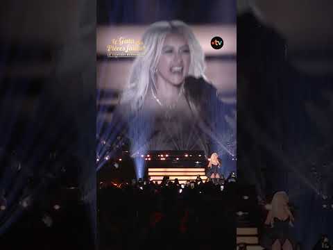 Christina Aguilera nous fait frissonner avec sa magnifique interprétation de “Beautiful” ! ❤️🩹
