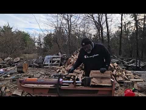 Friday  Splitting Session Part 2! #beauthentic #firewoodhustler