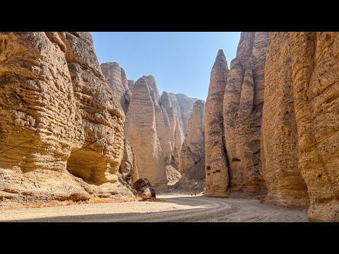 Is this the "Zhangjiajie" of Northwest China? It's like an alien world｜4K