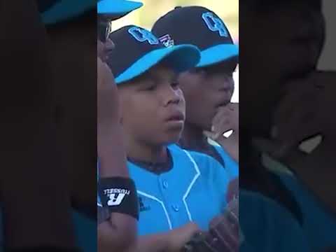 MLB's New Ambidextrous Pitcher