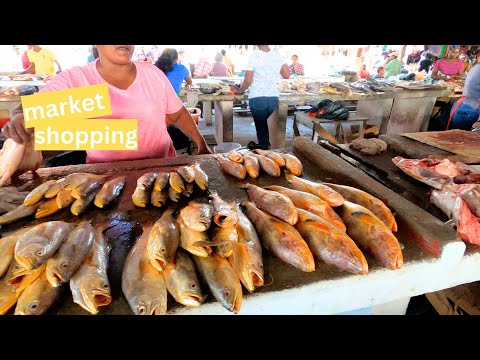 MARKET SHOPPING FISH