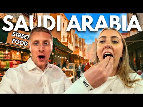 We Found Jeddah's Best Street Food Market (Saudi Hospitality Blew Us Away) 🇸🇦