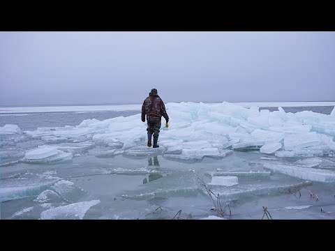 МОРЕ СКОВАЛО ЛЬДОМ, ВОТ ЭТО РЫБАЛКА И ОХОТА! Зимняя рыбалка с ночёвкой. Охота на утку. Жерлицы