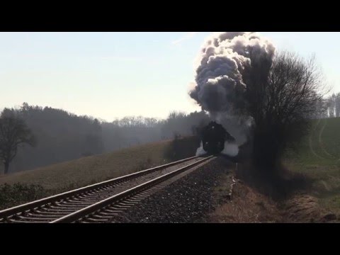 Laute Auspuffschläge, lange Züge - Dampfloks unterwegs in 2015