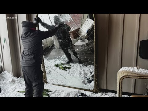 State snowplow damages Bareskin Beauty Bar in Middletown