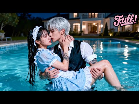 Forced to Kneel, a Poor Girl Switched Souls with a Billionaire CEO—He Fell Deeply in Love!