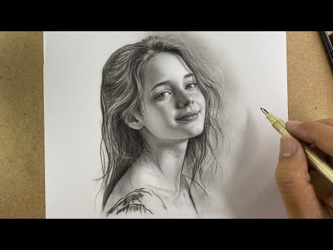 From Sketch to Masterpiece: Drawing a Realistic Woman Step by Step