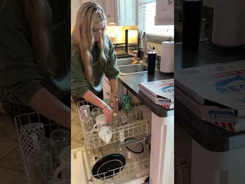 A Sunday morning reset :-) #morningreset #housereset #sundaymorning #cleanhouse #cleanwithme