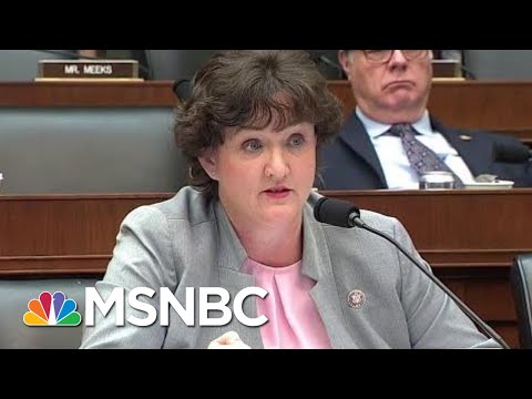 Coupon-Cutting Congresswoman Stumps Big Bank CEO | The Last Word | MSNBC