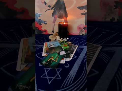 Таро для мужчин.  Её страхи,боль сердца.