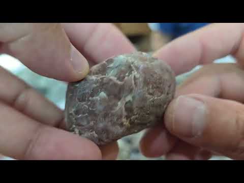 [Recommendation] Pohang Dinosaur: Distinguishing Diamonds, Quartz, Chadol, and Jade by Grade - 18