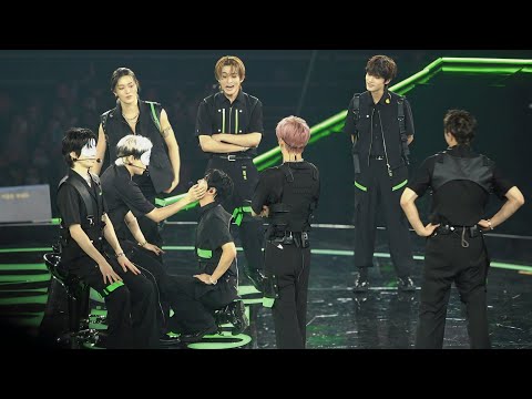 [4k] 240803 팬미팅 "촉감으로 멤버 맞히기" 직캠 |  NCT 127 8th ANNIVERSARY FANMEETING〈8ECRET INVITATION〉