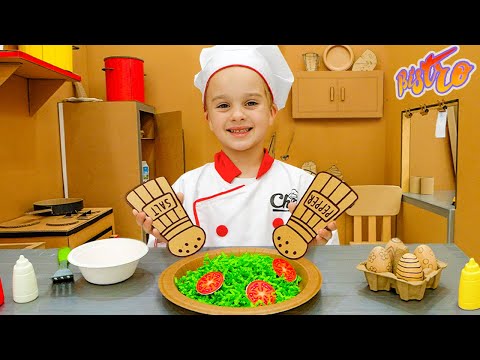 Chris abre una cafetería de cartón - ¡Historias divertidas para niños!