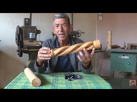 Torneando peças de madeira em formato espiral