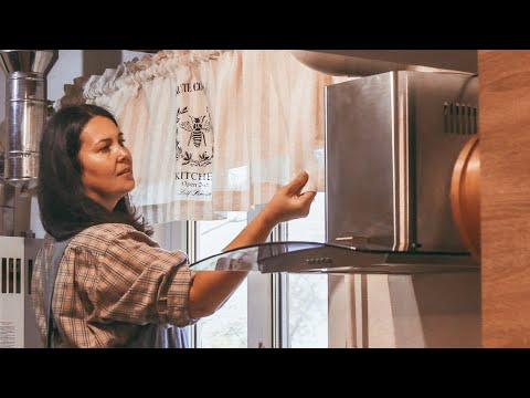 Daily life of a housewife in a village house. How I make homemade bread. Kitchen cleaning