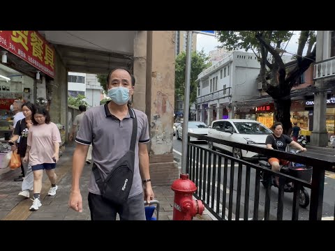 周末同太太一起，逛廣州老城西關龍津路街場買菜的實況拍攝。街坊們流傳老城中的“龍津路”街市肉菜價格，比其它街市便宜。但逛街市買菜的街坊比想象中的要少。西華路”紅城川菜“吃酸菜鱼，出品味道一般但價錢不贵。