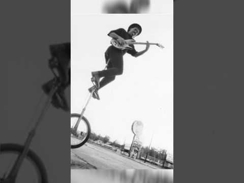 WTF is going on here?! #bass #bassplayer