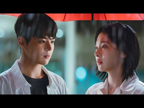 This Guy Accidentally Time-Travels to the Past and Falls for the Girl His Father Was Pursuing