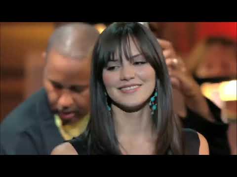 Kat McPhee sings "I've Got You Under My Skin" with Chris Botti
