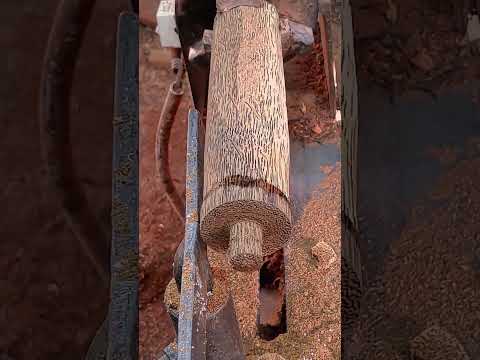 How to Turn a Christmas Tree Decoration (from Mike Peace Woodturning)