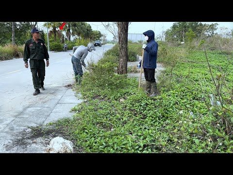 The man was suspicious and checked when he saw us coming to clean the sidewalk
