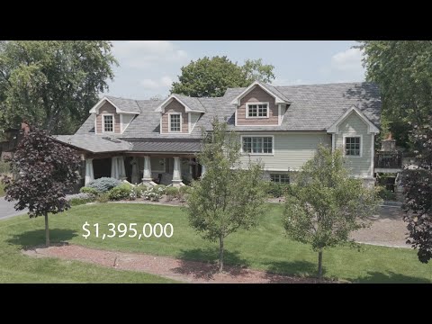 Touring A $1,395,000 COUNTRY THEMED Mansion In Northbrook Illinois