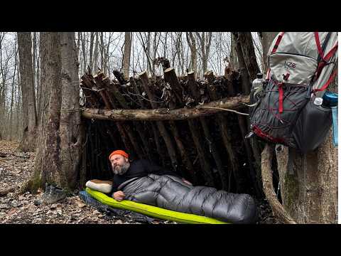 MORNING RAIN hits while Camping in my Bushcraft Survival Shelter