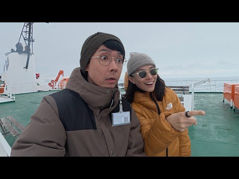 上船的第一天我們就看到三隻北極熊了!!（媽媽熊帶兩隻小熊🐻‍❄️）【阿滴日常北極ep.2】
