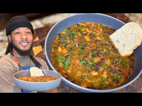 30‑Minute Black Bean Soup That Packs 20g Protein!